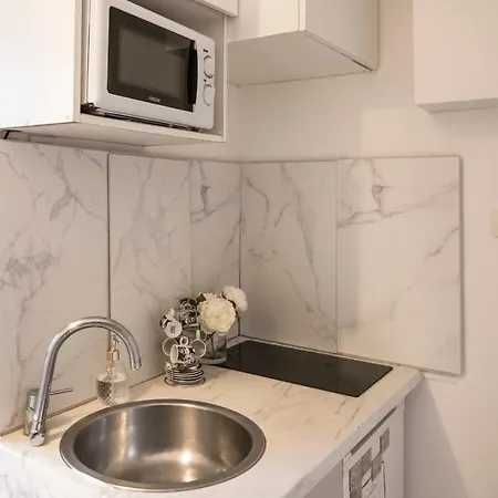 Apartment Charming Studio Close To The Arc De Triomphe Paris