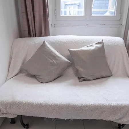 Charming Studio Close To The Arc De Triomphe Apartment